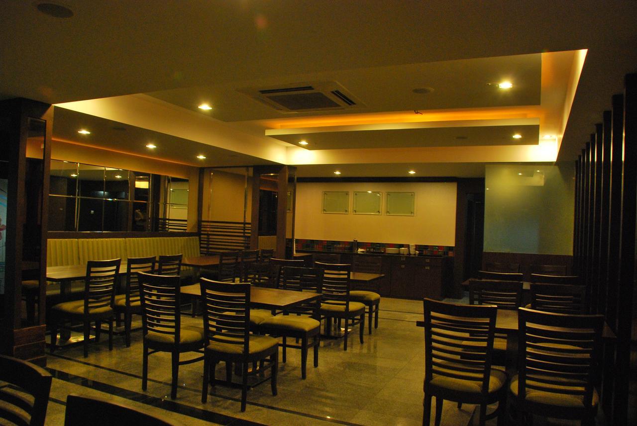 Oriva Vinflora Residency - Nr Lv Prasad Hospital, Banjara Hills Otel Haydarabad Dış mekan fotoğraf