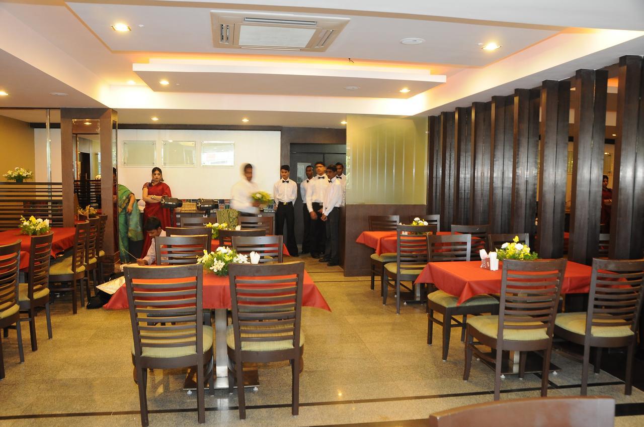 Oriva Vinflora Residency - Nr Lv Prasad Hospital, Banjara Hills Otel Haydarabad Dış mekan fotoğraf